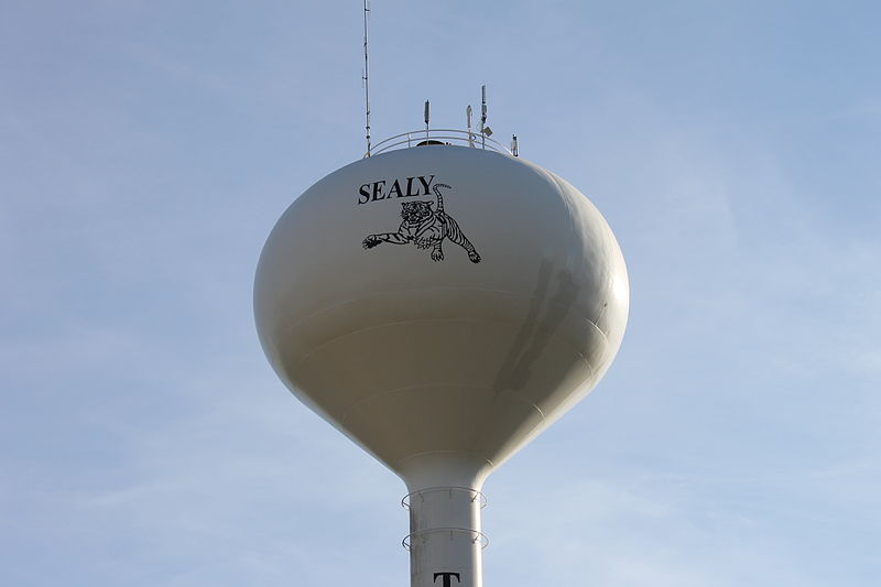 Sealy water tower